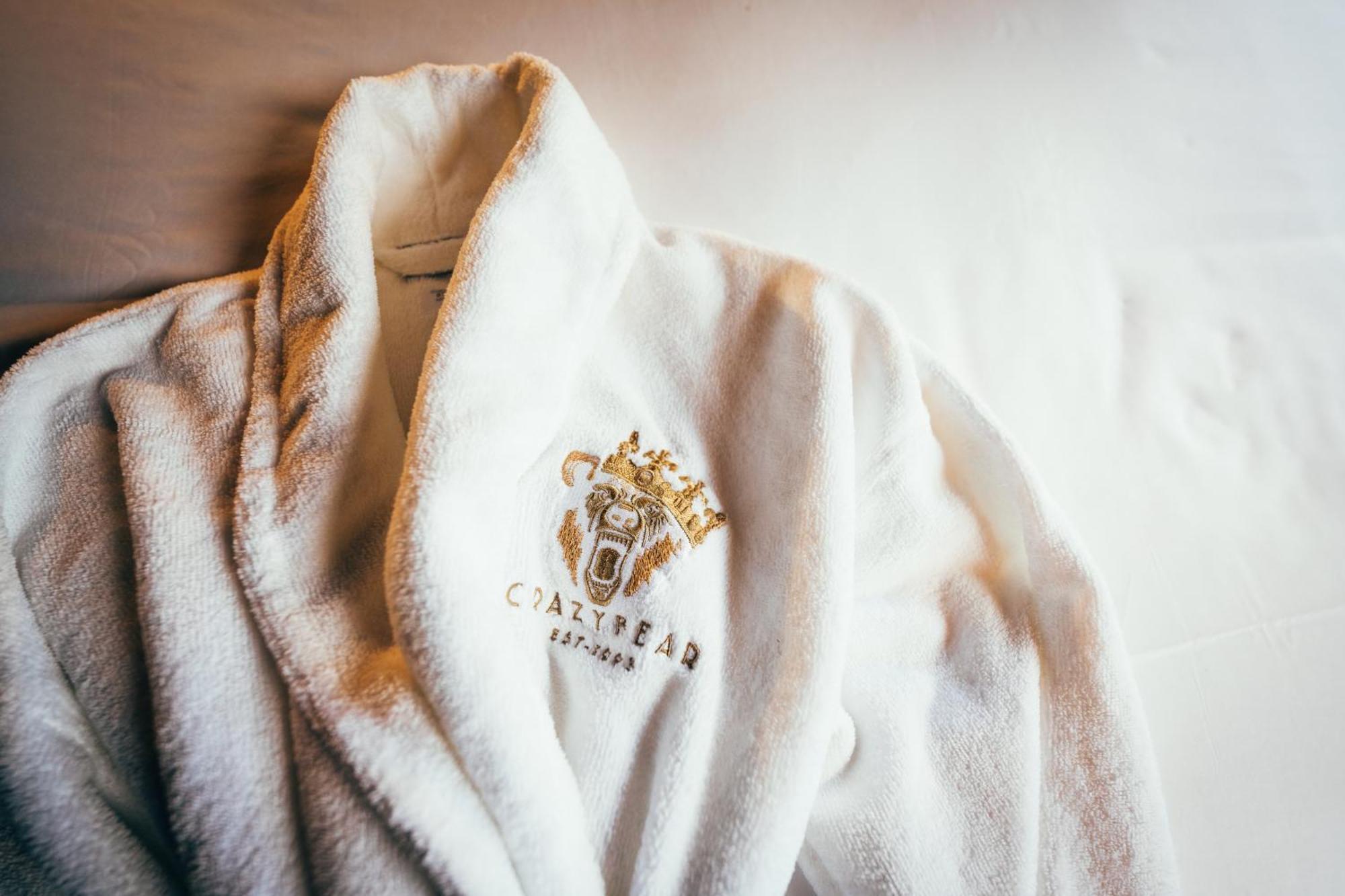 Crazy Bear Beaconsfield Hotel Екстериор снимка A bathrobe